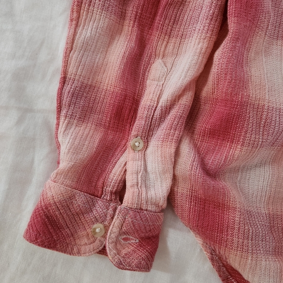 Pink and white plaid long sleeve button up shirt size medium - Picture 3 of 6